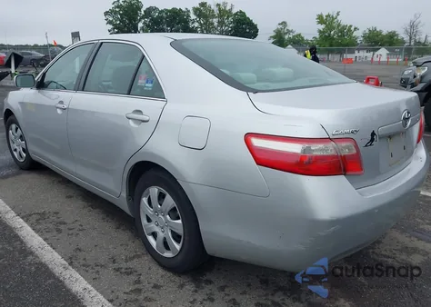 2008 Toyota Camry Le z USA, uszkodzony, nr VIN 4T1BE46K18U253192